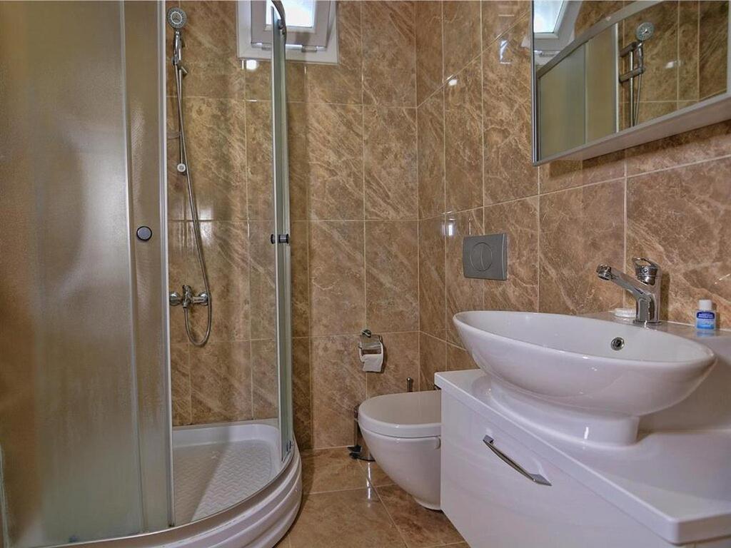 Airport Guelluek Otel Milas Εξωτερικό φωτογραφία
